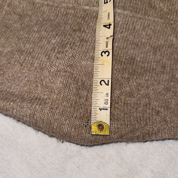 American Eagle Outfitters Brown V-Neck Sweater with White Bow - Picture 9 of 9